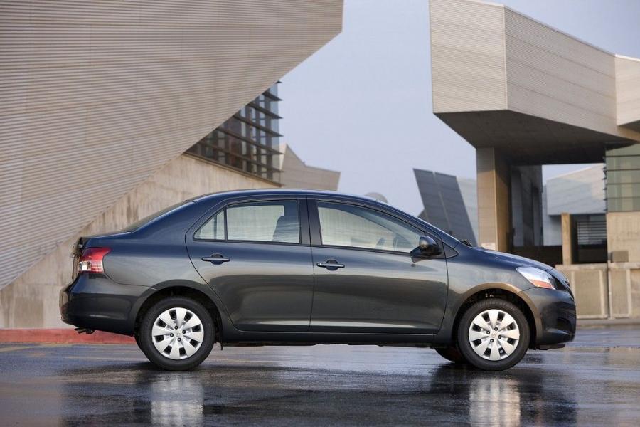  Toyota Yaris 2009 года  (фото 57 из 59)